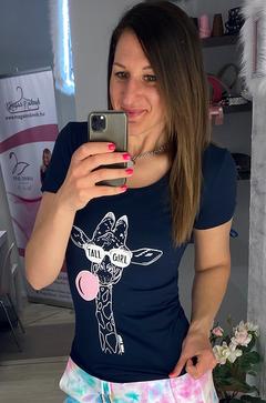 Zsiráfos Tall Girl póló - sötétkék