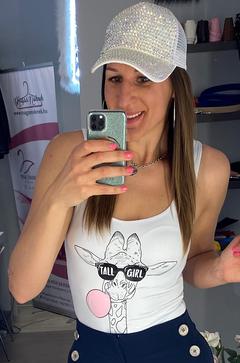 Zsiráfos Tall Girl trikó - fehér