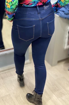 Bara-Valentina farmer